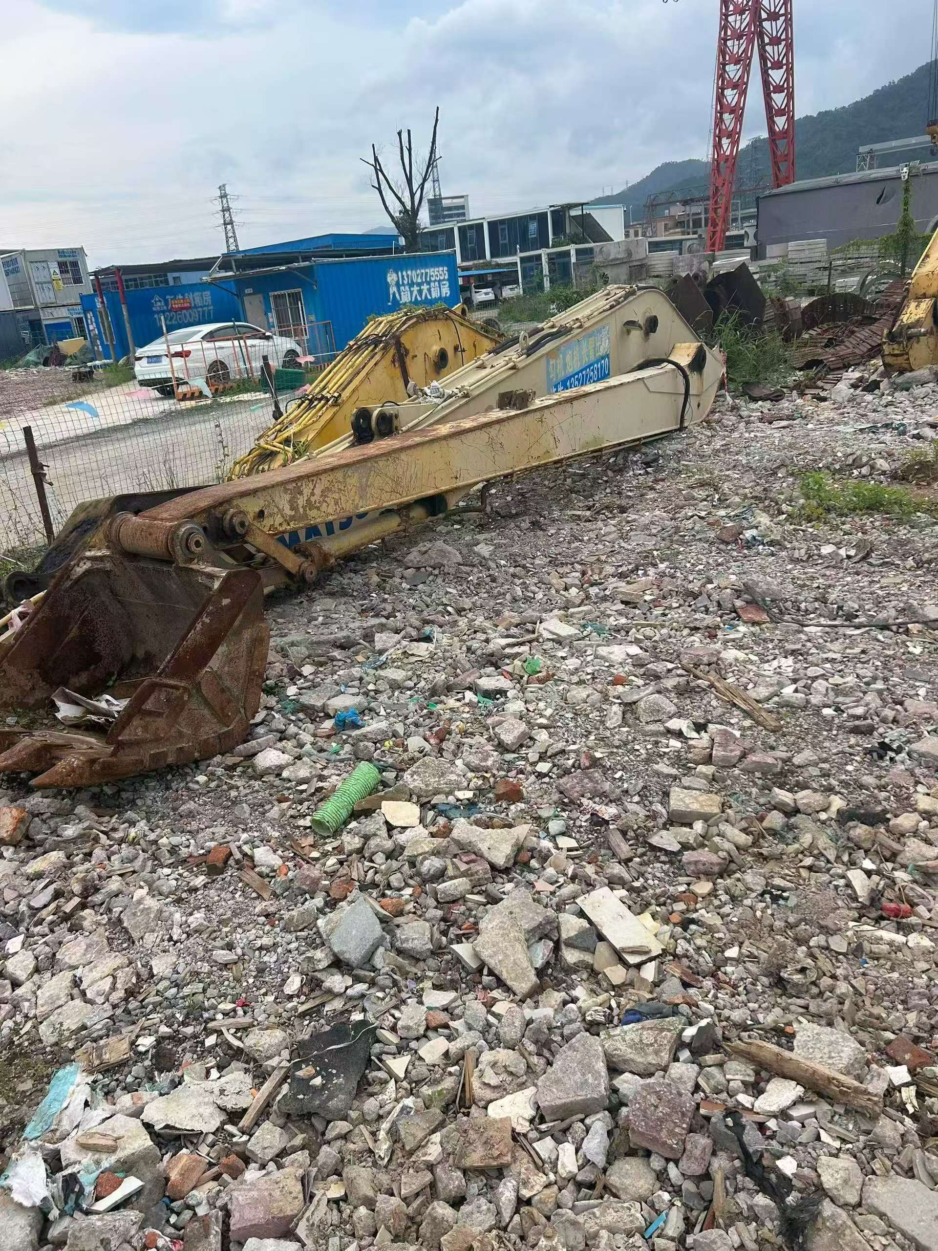 Buy Komatsu PC200 Used Excavator / 9 Buy Komatsu PC200 Used Excavator / 9