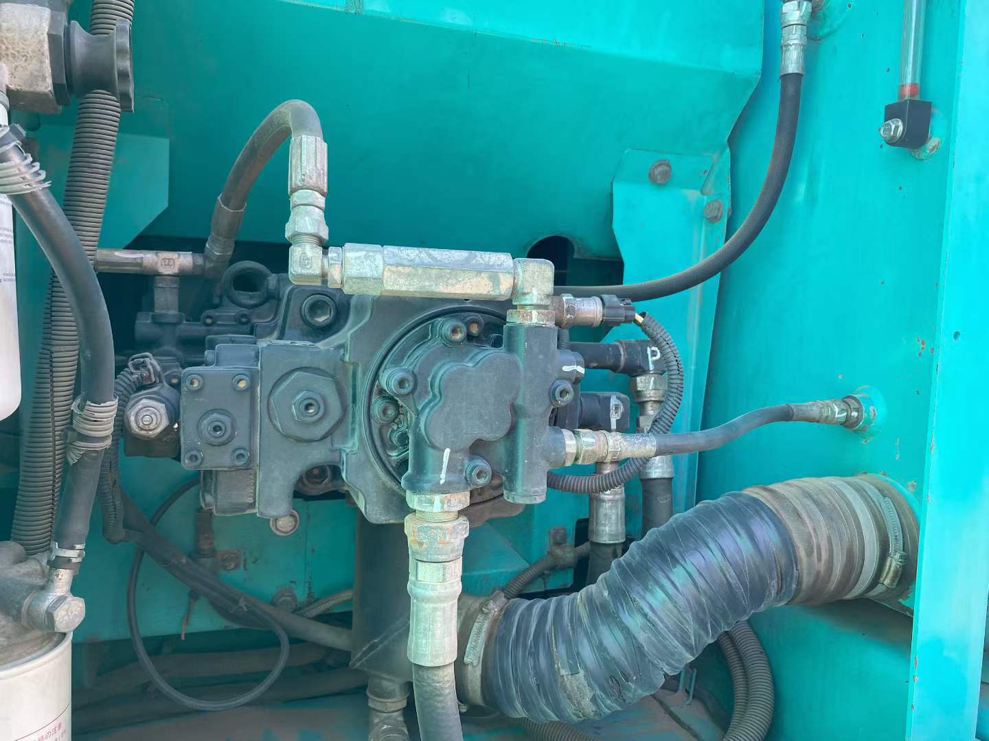 Buy Kobelco SK130 Used Excavator / 8 Buy Kobelco SK130 Used Excavator / 8