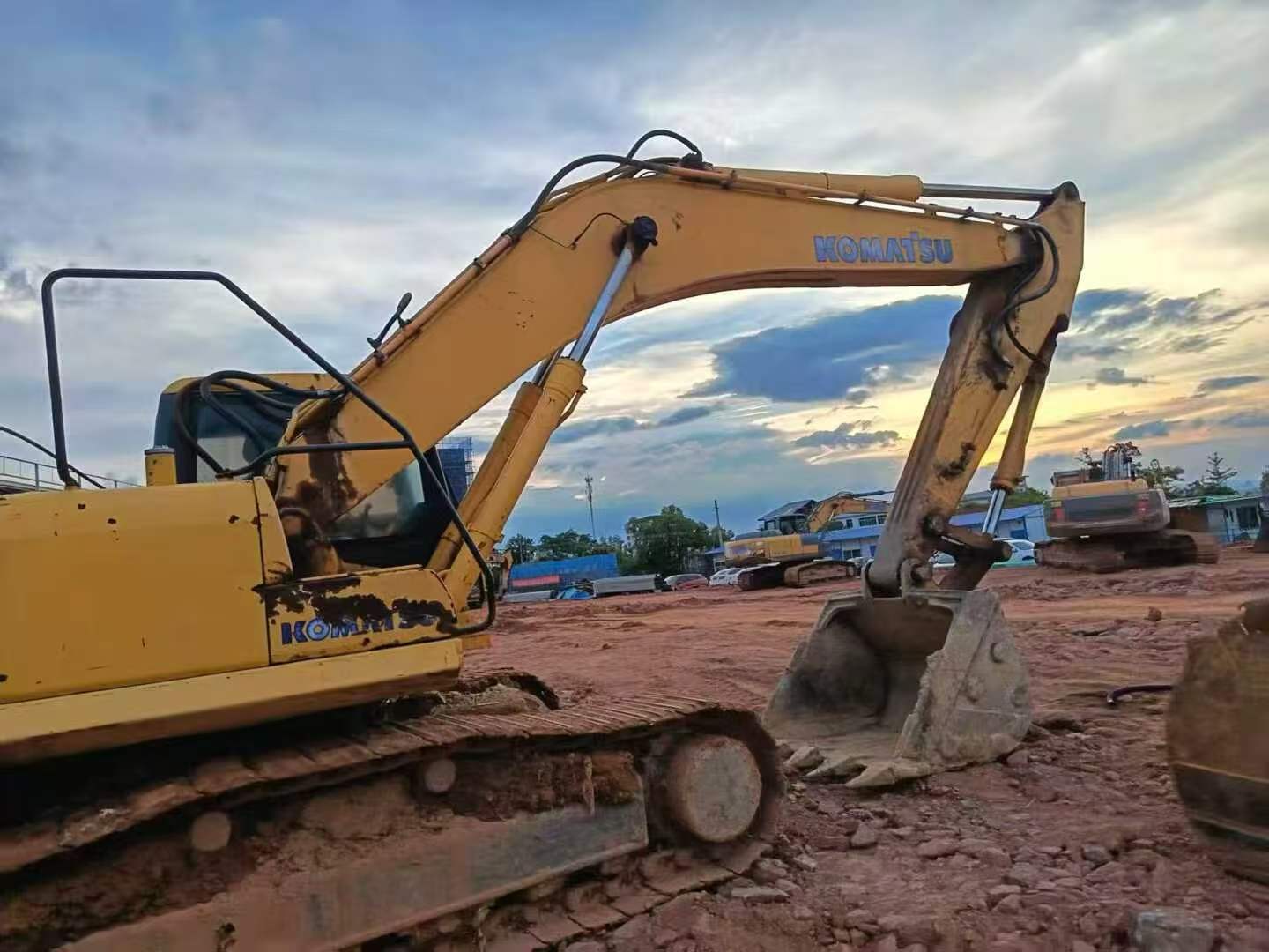 Buy Komatsu Used Excavator / 1