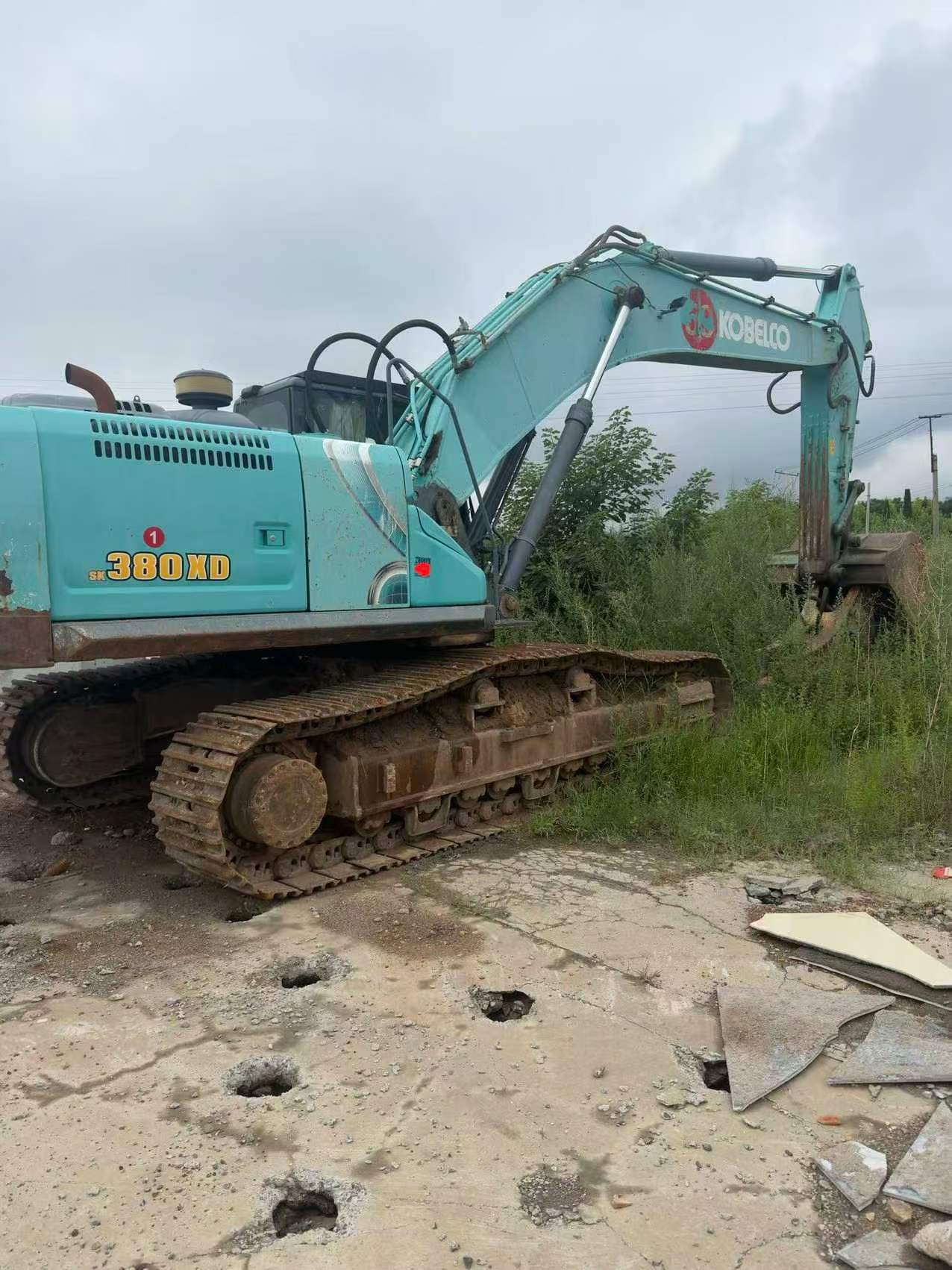 Buy Kobelco SK380D Used Excavator / 1