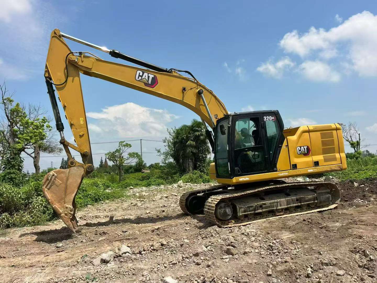 Buy Caterpillar 320A Used Excavator / 1