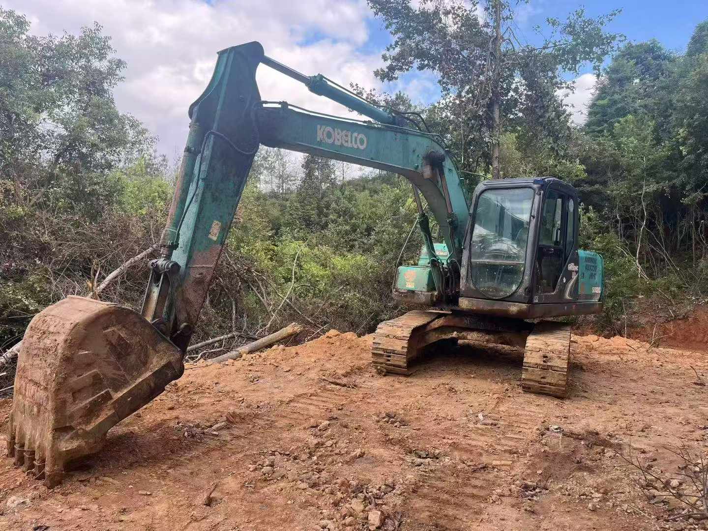 Buy Kobelco SK130-8 Used Excavator / 2 Buy Kobelco SK130-8 Used Excavator / 2