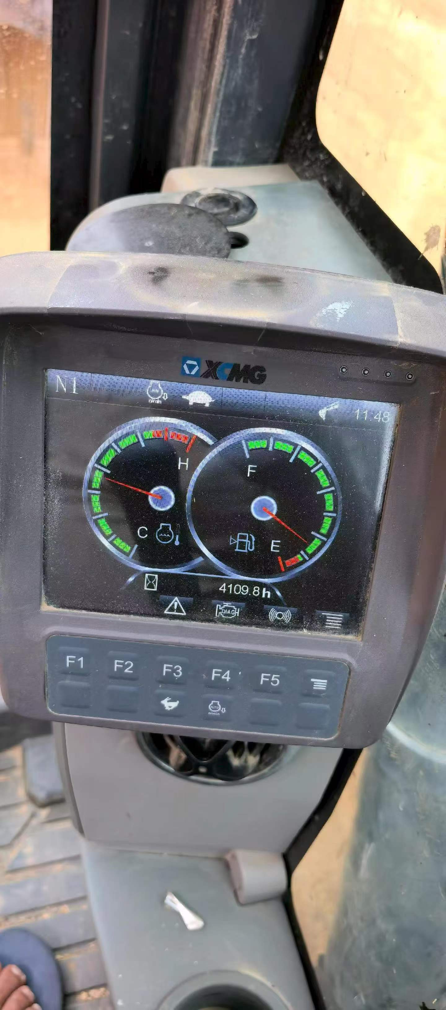 Buy XCMG XE135B Used Excavator / 3 Buy XCMG XE135B Used Excavator / 3