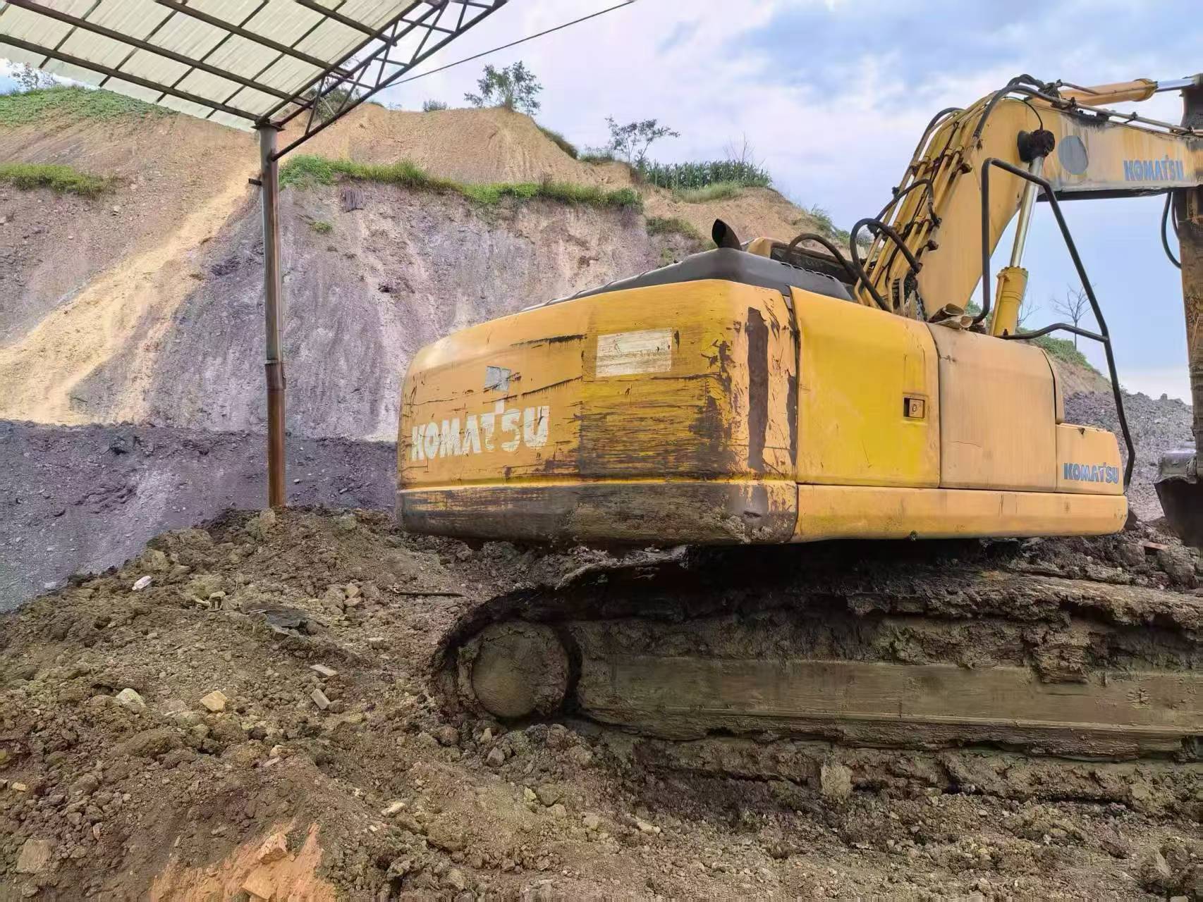 Buy Komatsu PC240-6 Used Excavator / 3 Buy Komatsu PC240-6 Used Excavator / 3