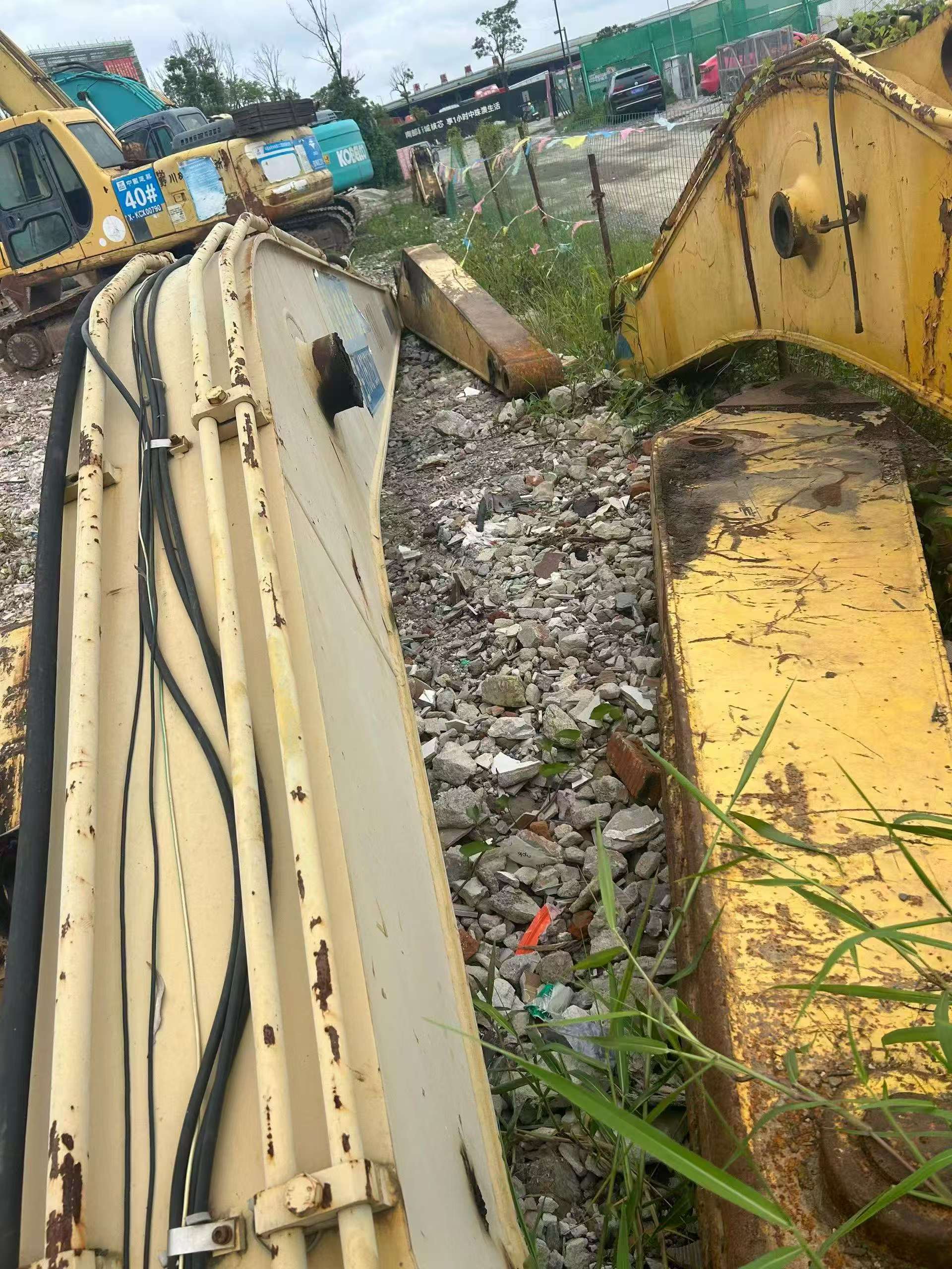 Buy Komatsu PC200 Used Excavator / 4 Buy Komatsu PC200 Used Excavator / 4