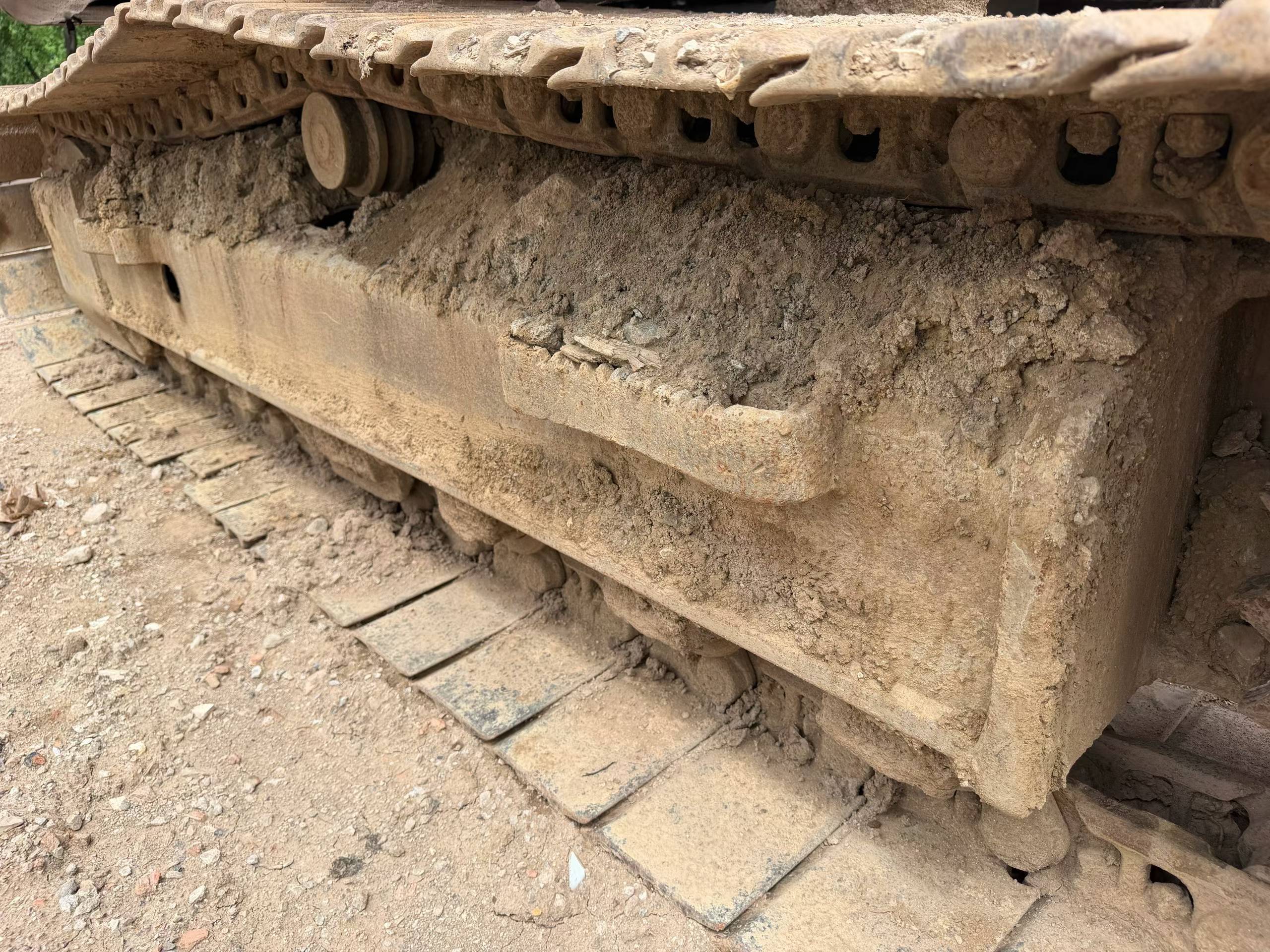 Buy Hyundai R150-7 Used Excavator / 8 Buy Hyundai R150-7 Used Excavator / 8