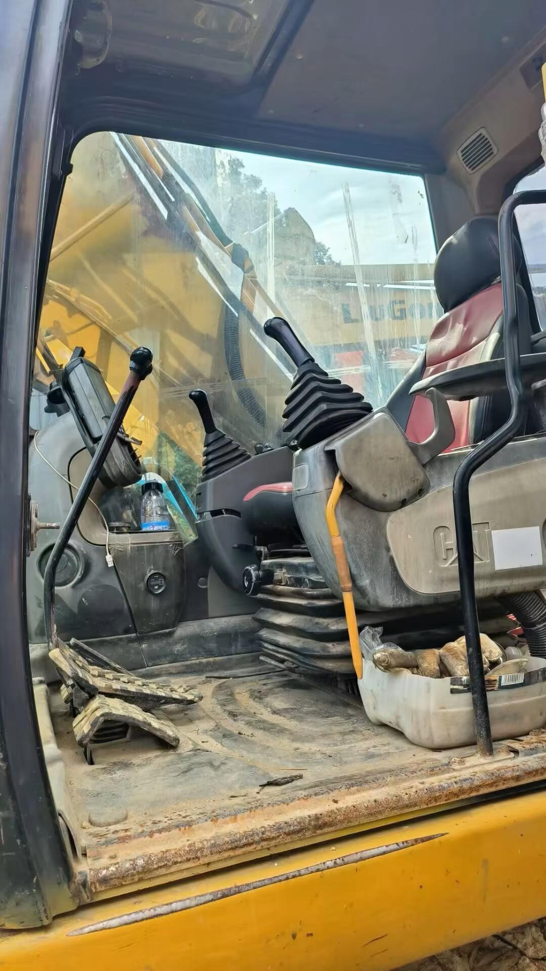 Buy Caterpillar 320D Used Excavator / 4 Buy Caterpillar 320D Used Excavator / 4