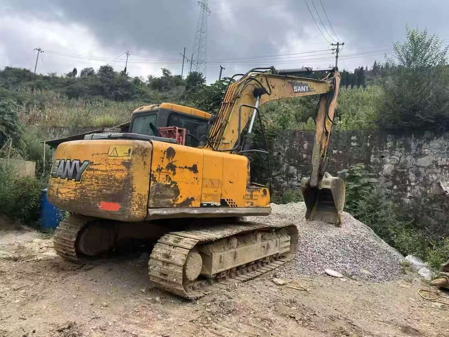 Buy Sany SY135 Used Excavator / 2