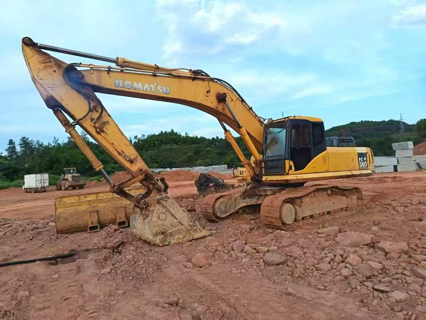 Buy Komatsu Used Excavator / 3 Buy Komatsu Used Excavator / 3
