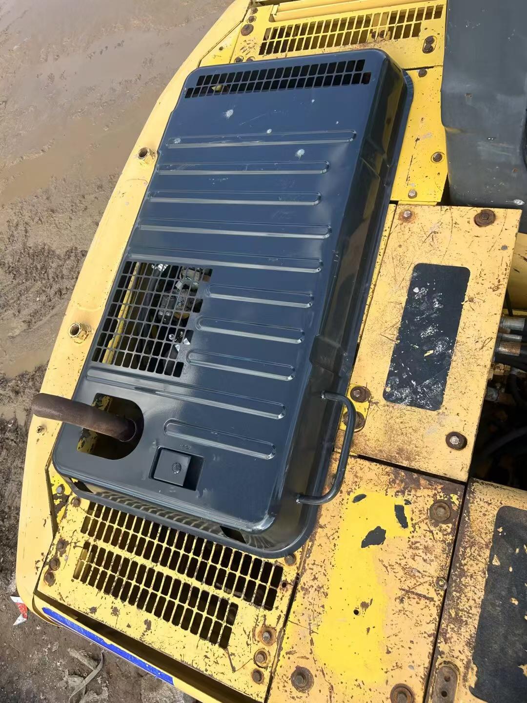 Buy Komatsu PC130-7 Used Excavator / 9 Buy Komatsu PC130-7 Used Excavator / 9
