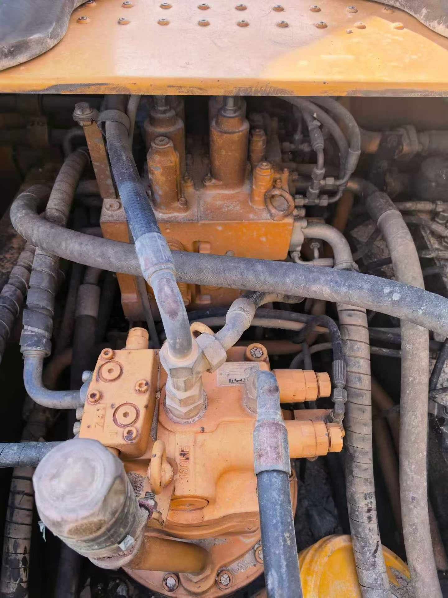 Buy Sany SY245H Used Excavator / 4 Buy Sany SY245H Used Excavator / 4