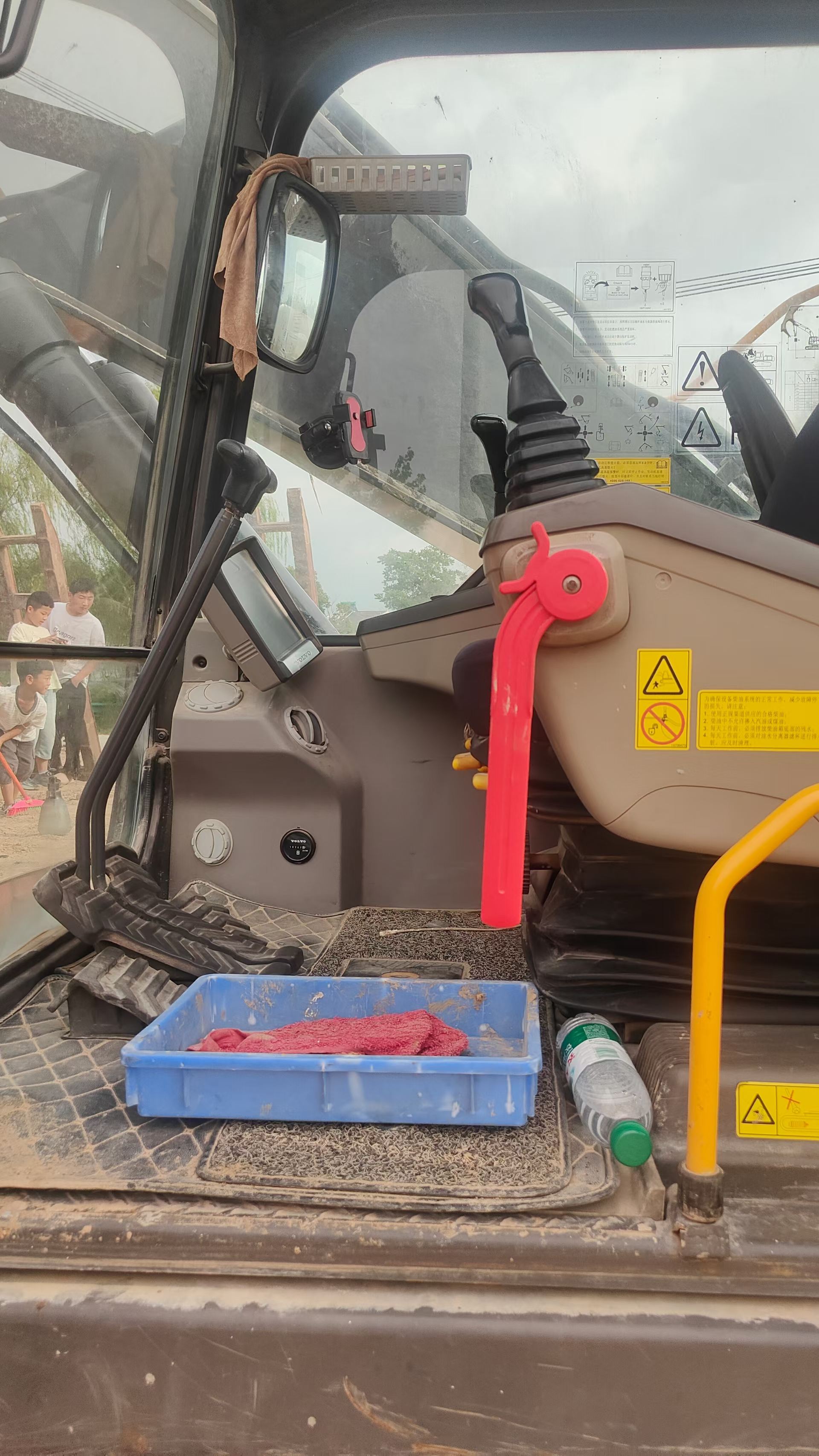 Buy Volvo EC200 Used Excavator / 6 Buy Volvo EC200 Used Excavator / 6