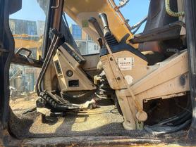 Buy Caterpillar 320V2 Used Excavator / 9 Buy Caterpillar 320V2 Used Excavator / 9