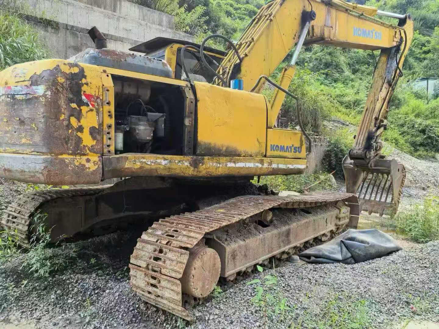 Buy Caterpillar 323DL Used Excavator / 4 Buy Caterpillar 323DL Used Excavator / 4