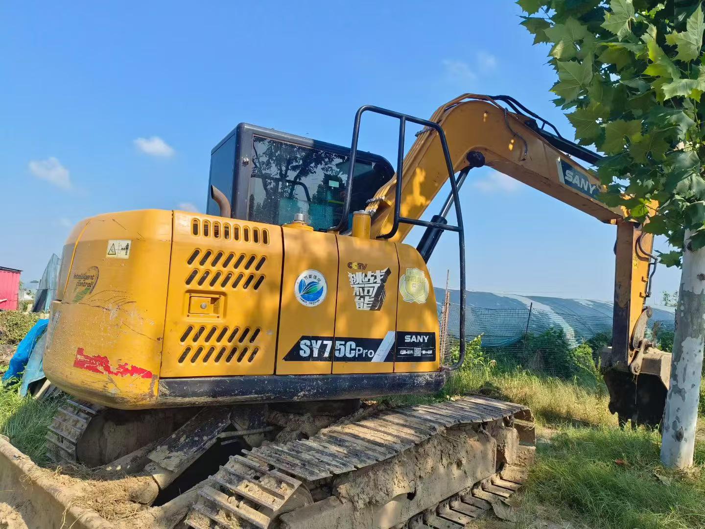 Buy Sany SY75 Used Excavator / 2 Buy Sany SY75 Used Excavator / 2