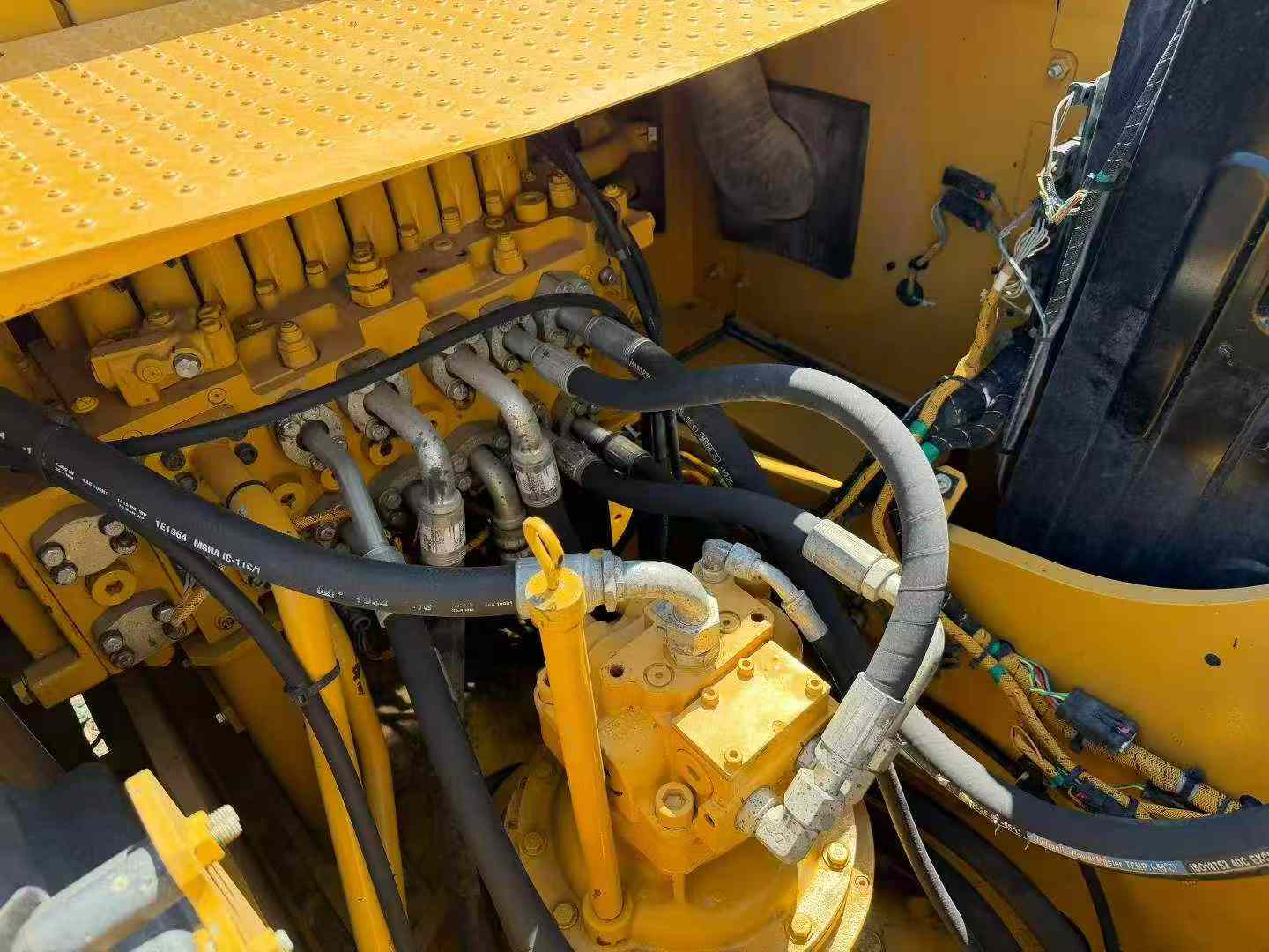 Buy Caterpillar 320A Used Excavator / 7 Buy Caterpillar 320A Used Excavator / 7