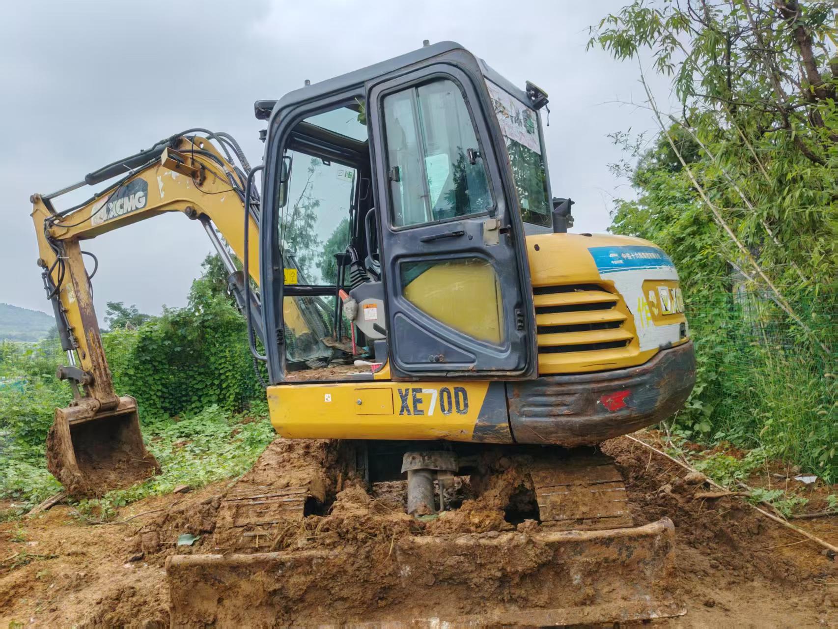 Buy XCMG XE60 Used Excavator / 1