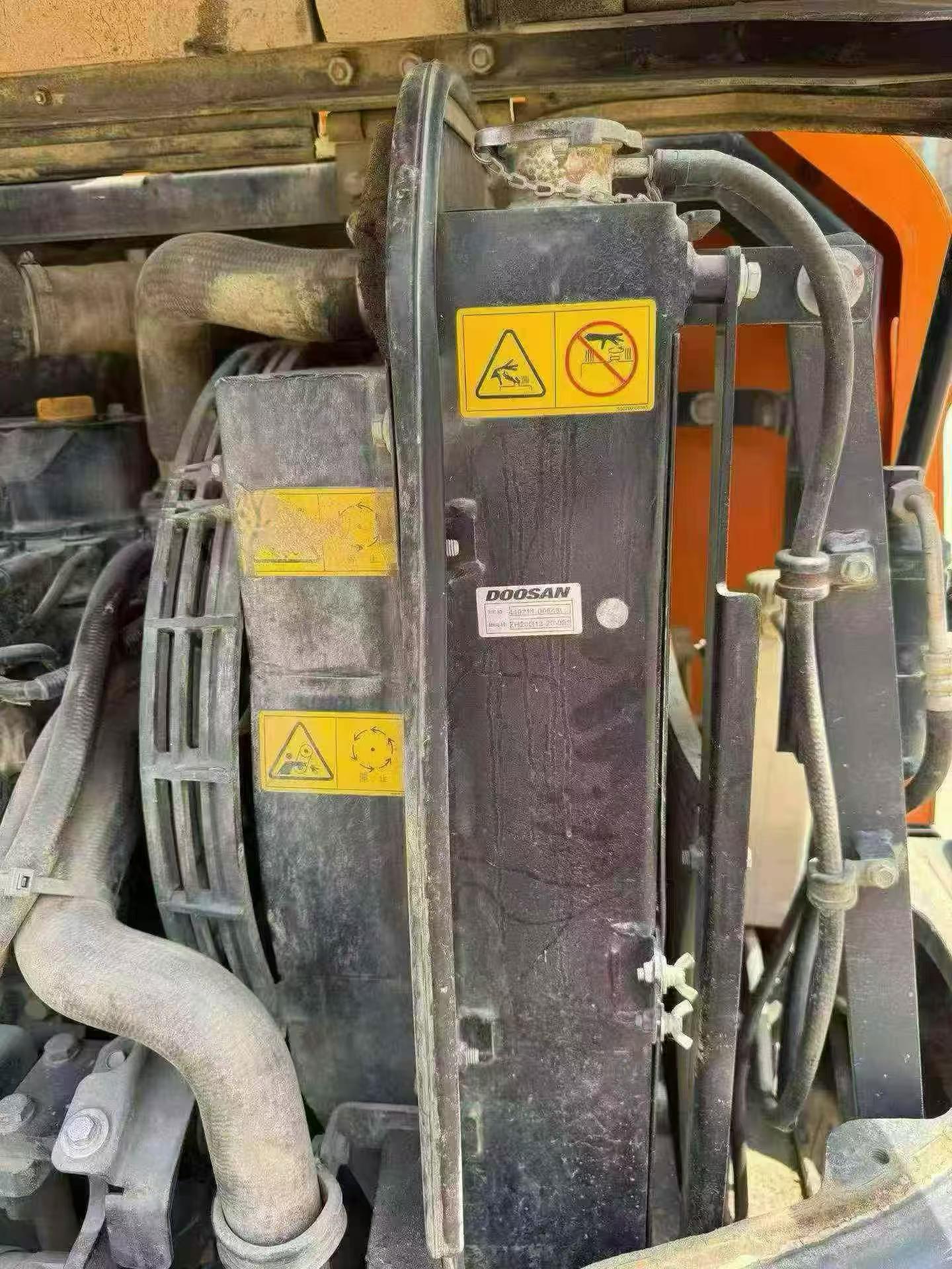 Buy Doosan DH60 Used Excavator / 8 Buy Doosan DH60 Used Excavator / 8