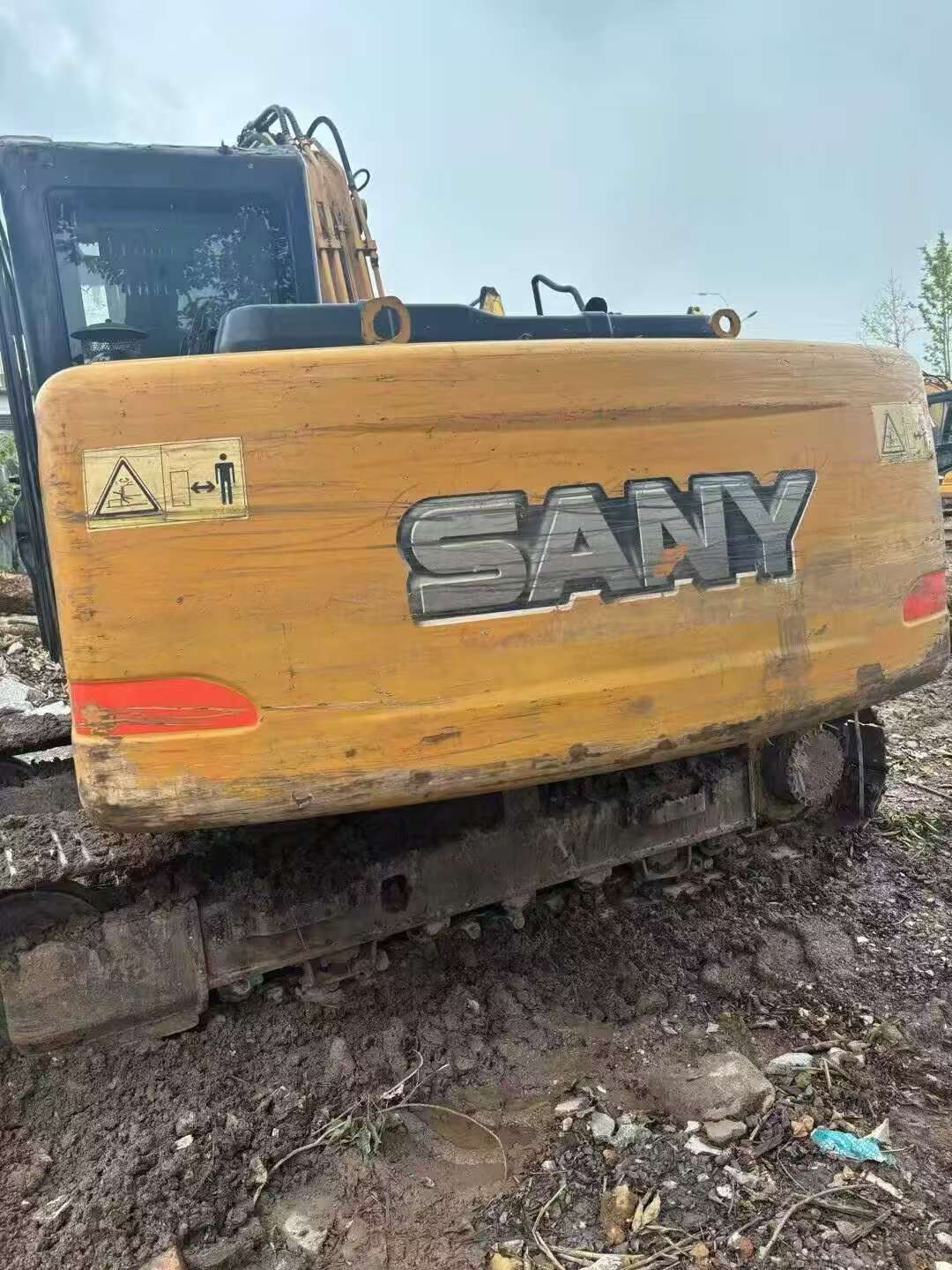 Buy Sany SY135-8S Used Excavator / 2 Buy Sany SY135-8S Used Excavator / 2