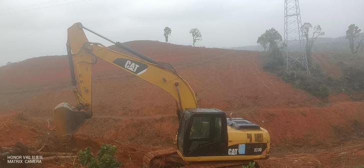 Buy Caterpillar 320D Used Excavator / 1