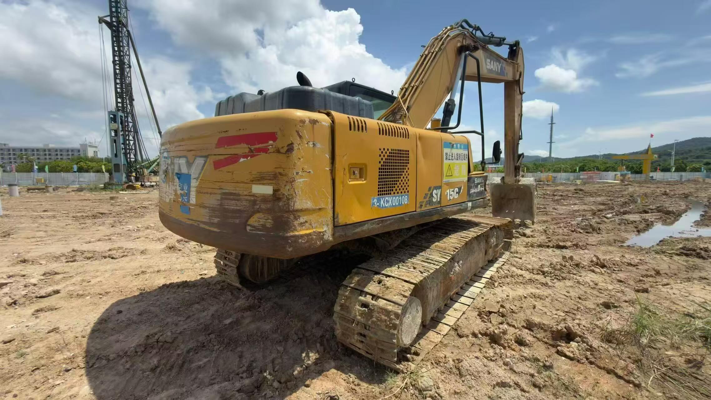 Buy Sany SY205C Used Excavator / 3 Buy Sany SY205C Used Excavator / 3