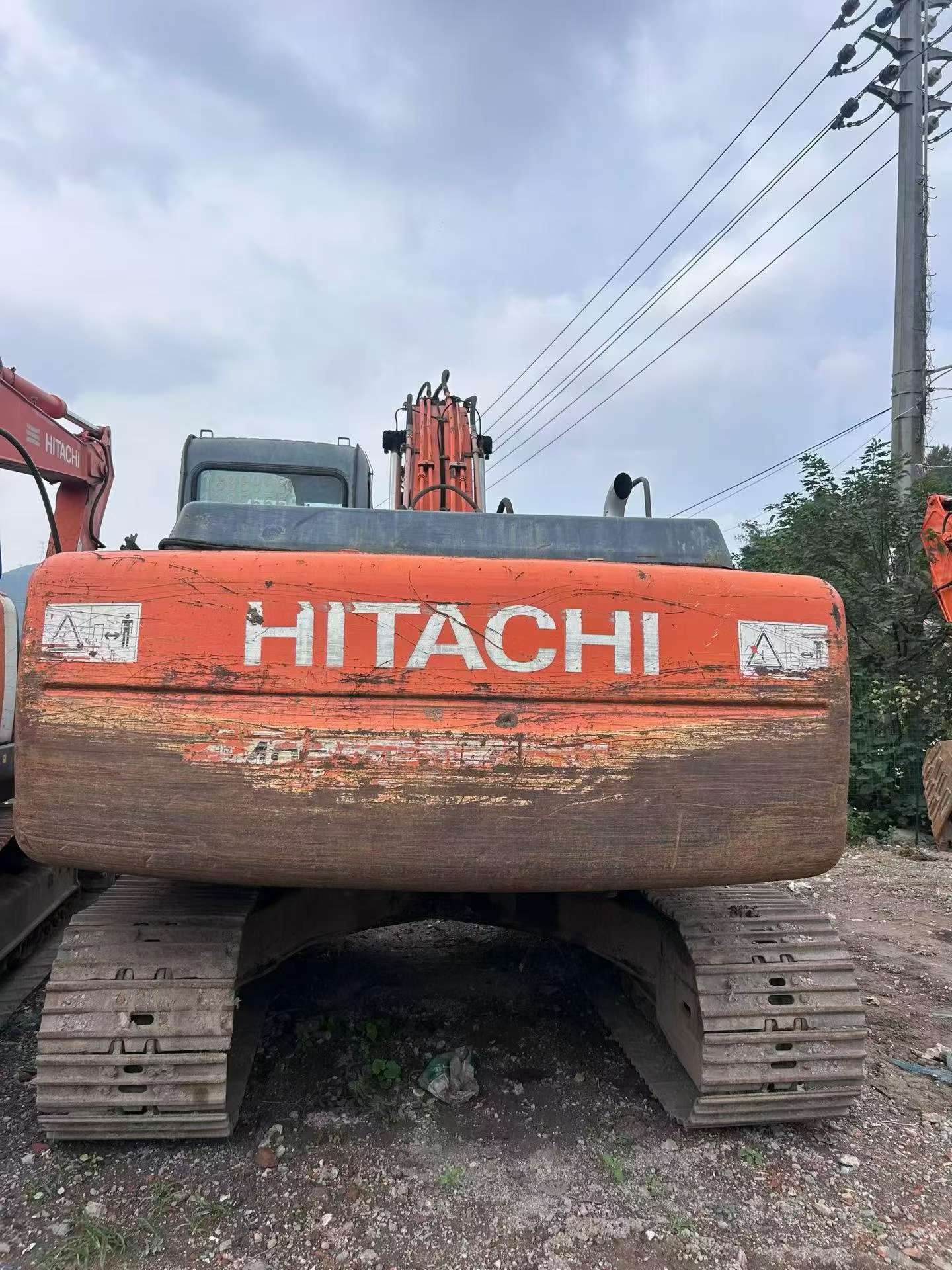 Buy Hitachi ZX200-3G Used Excavator / 1