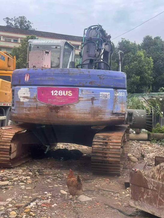 Buy Komatsu PC128US Used Excavator / 1