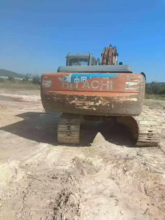 Buy Hitachi ZX200-3G Used Excavator / 1