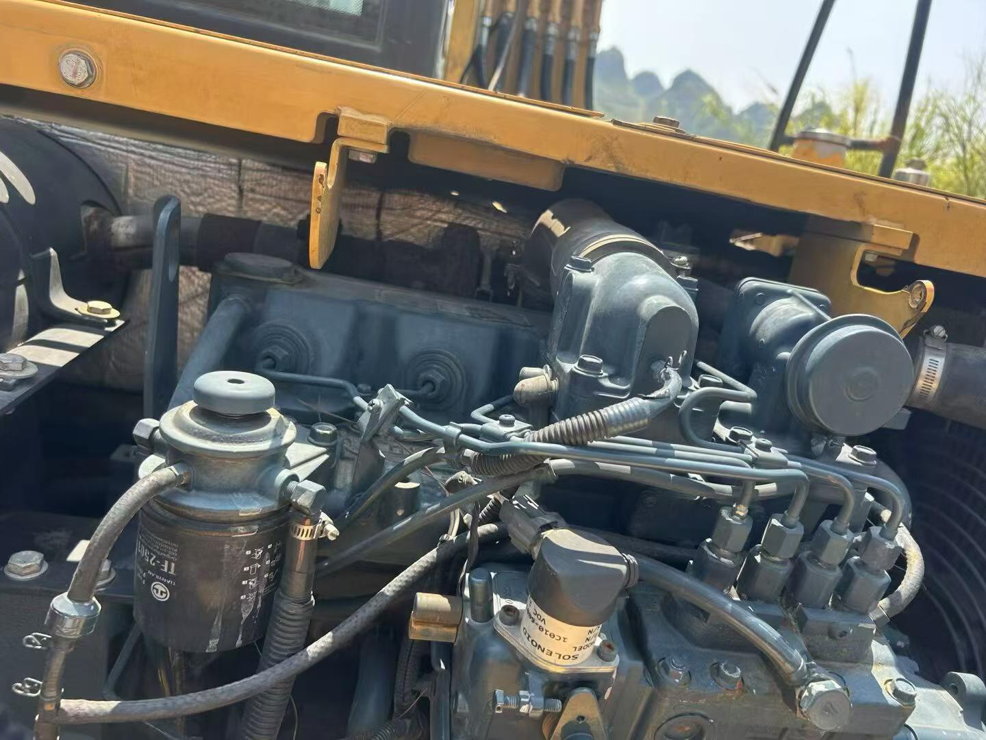 Buy Sany SY95C Used Excavator / 3 Buy Sany SY95C Used Excavator / 3