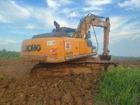 Buy XCMG XE245D Used Excavator / 3 Buy XCMG XE245D Used Excavator / 3