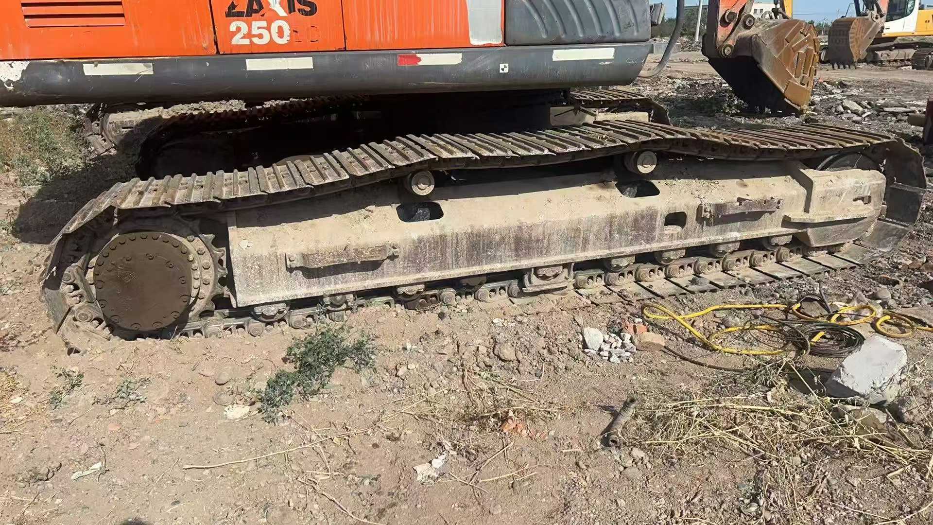 Buy Hitachi ZW250 Used Excavator / 5 Buy Hitachi ZW250 Used Excavator / 5