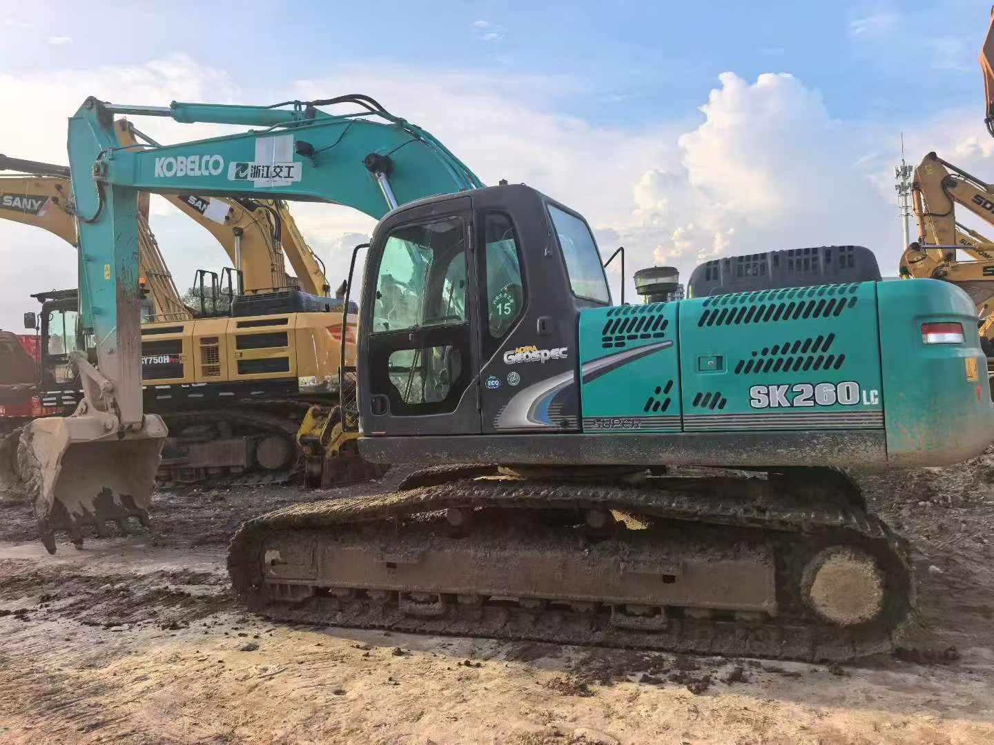 Buy Kobelco SK260 Used Excavator / 7