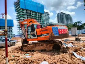 Buy Doosan DH225-9 Used Excavator / 2 Buy Doosan DH225-9 Used Excavator / 2
