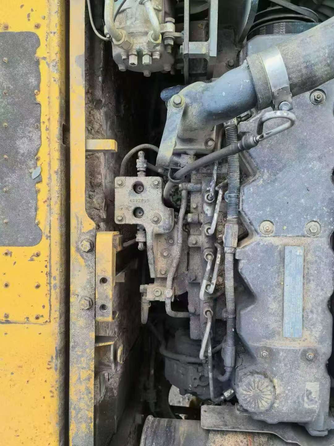Buy Caterpillar 323DL Used Excavator / 6 Buy Caterpillar 323DL Used Excavator / 6