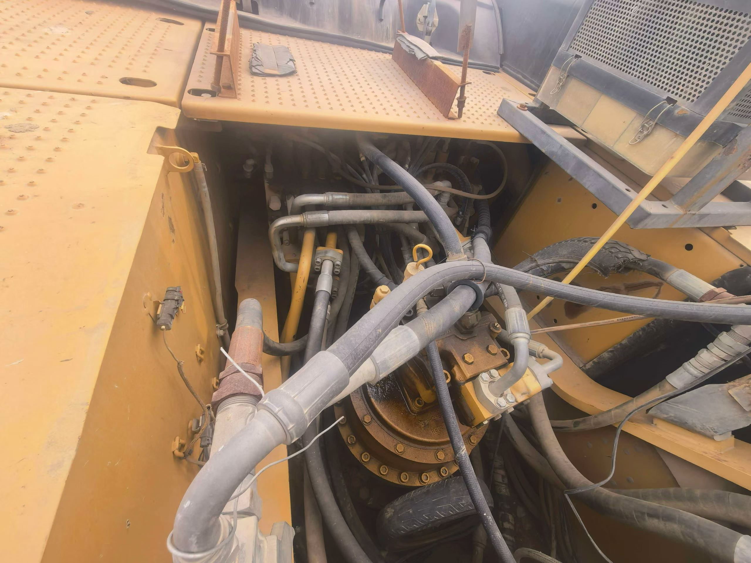 Buy Caterpillar 336E Used Excavator / 2 Buy Caterpillar 336E Used Excavator / 2