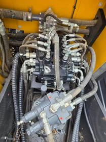 Buy XCMG XE135B Used Excavator / 2 Buy XCMG XE135B Used Excavator / 2