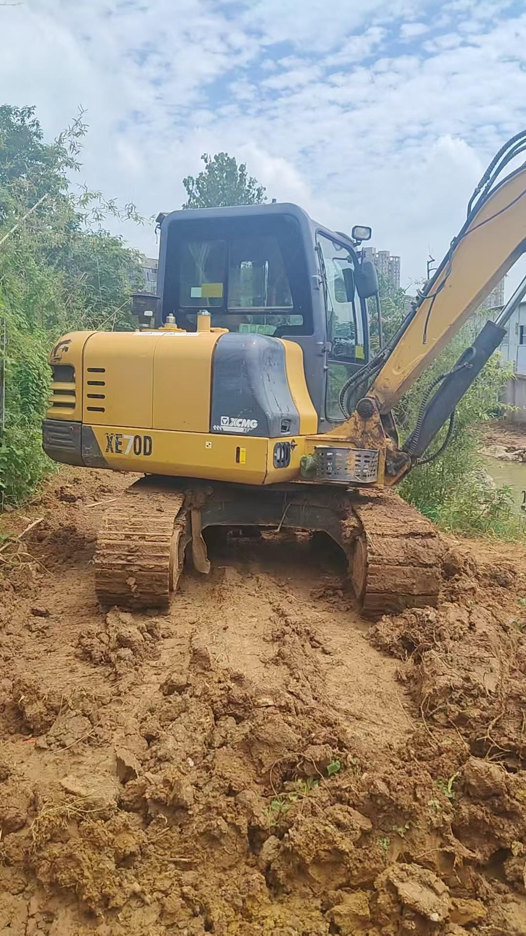 Buy XCMG XE60 Used Excavator / 3 Buy XCMG XE60 Used Excavator / 3
