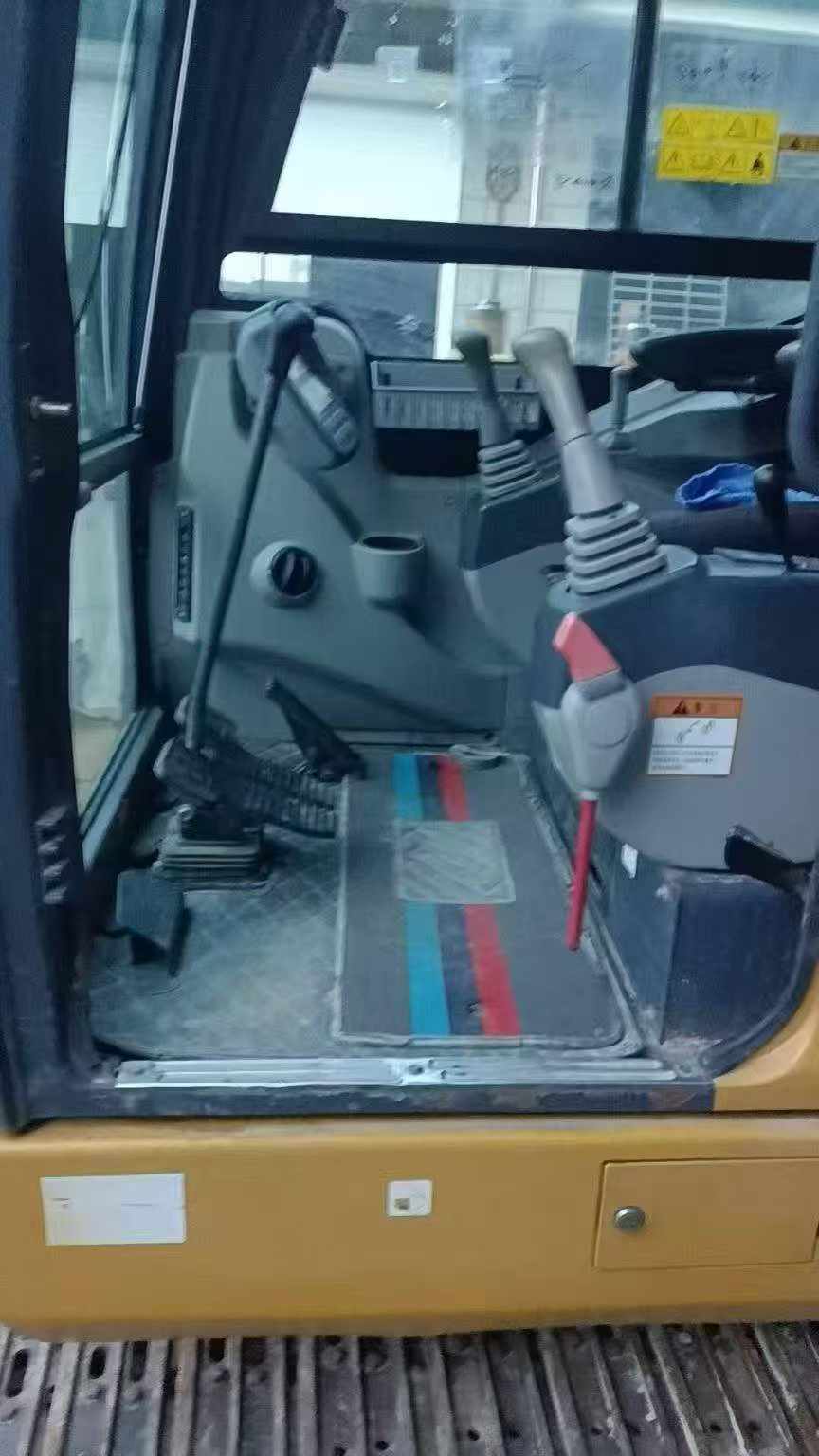 Buy XCMG XE60 Used Excavator / 1