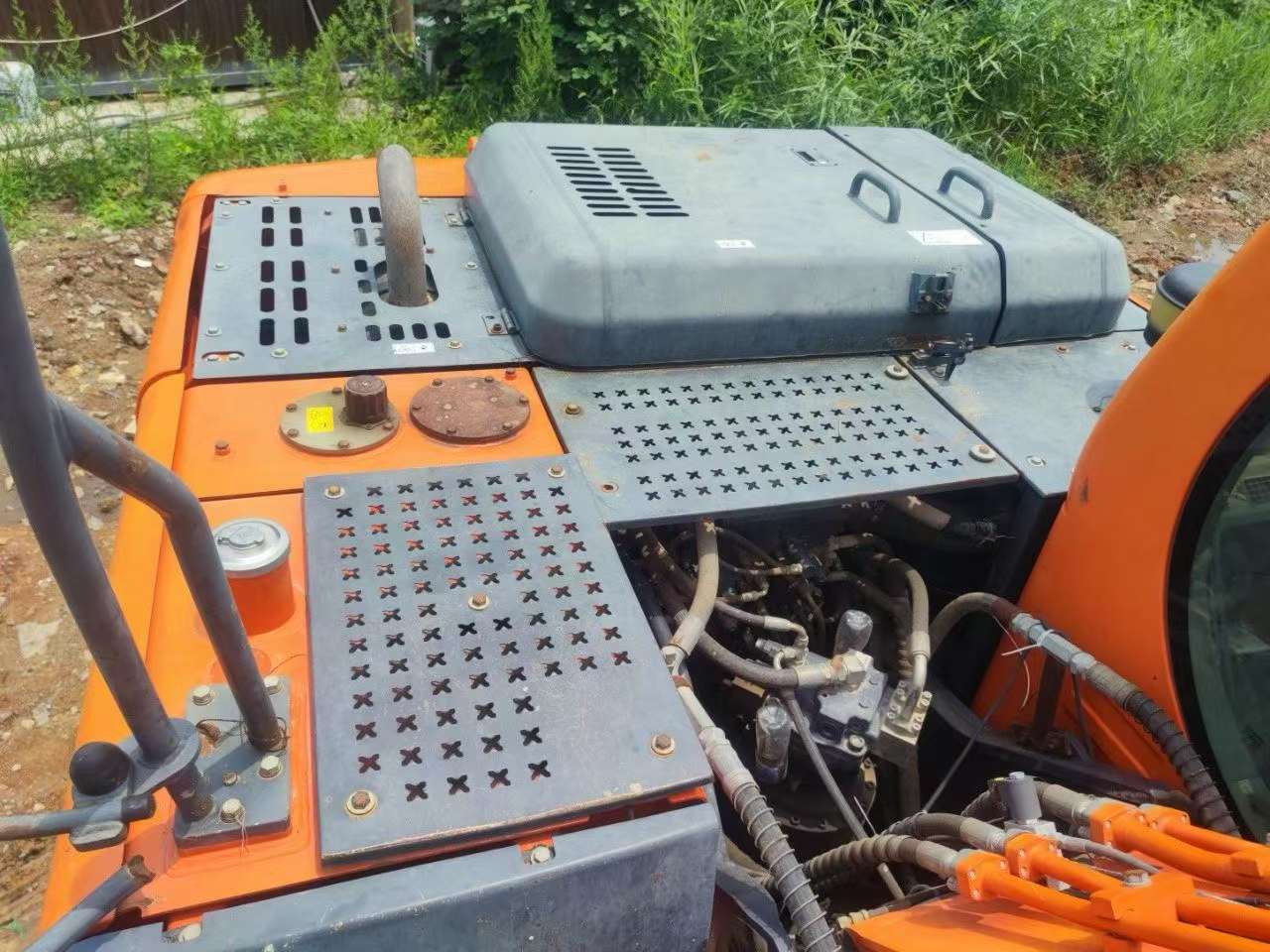 Buy Doosan DH215-7 Used Excavator / 6