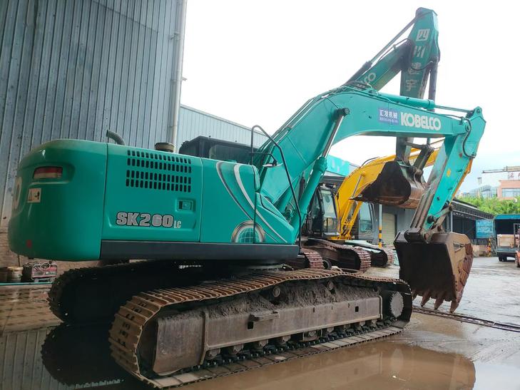 Buy Kobelco SK260 Used Excavator / 1