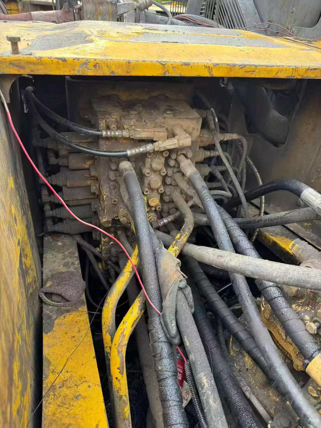 Buy Komatsu PC200-7 Used Excavator / 4 Buy Komatsu PC200-7 Used Excavator / 4