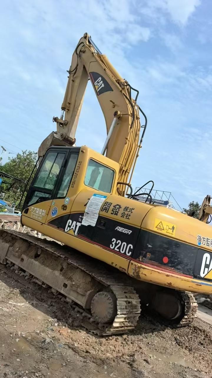 Buy Caterpillar 320C Used Excavator / 2