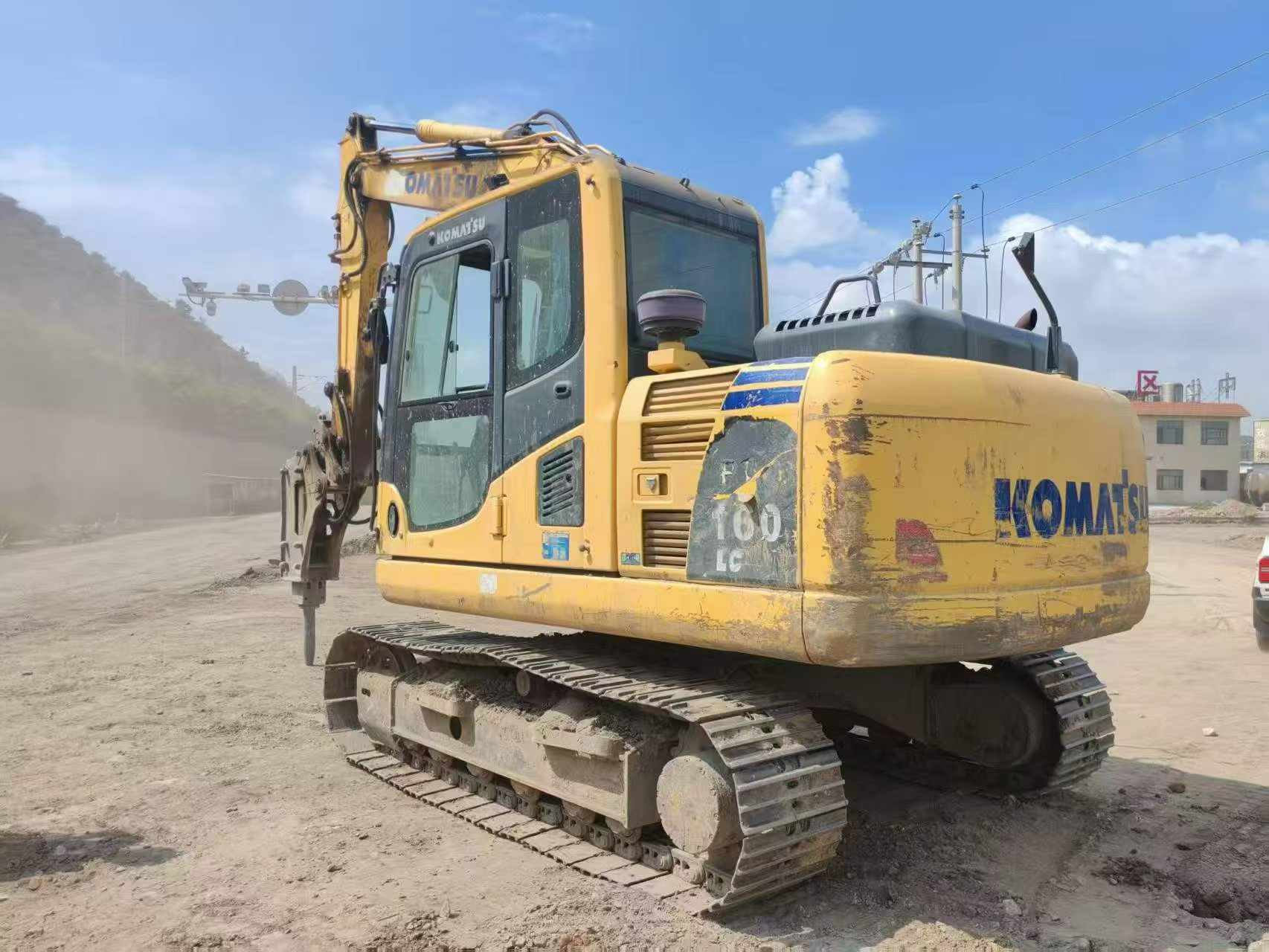 Buy Komatsu PC110-7 Used Excavator / 4 Buy Komatsu PC110-7 Used Excavator / 4