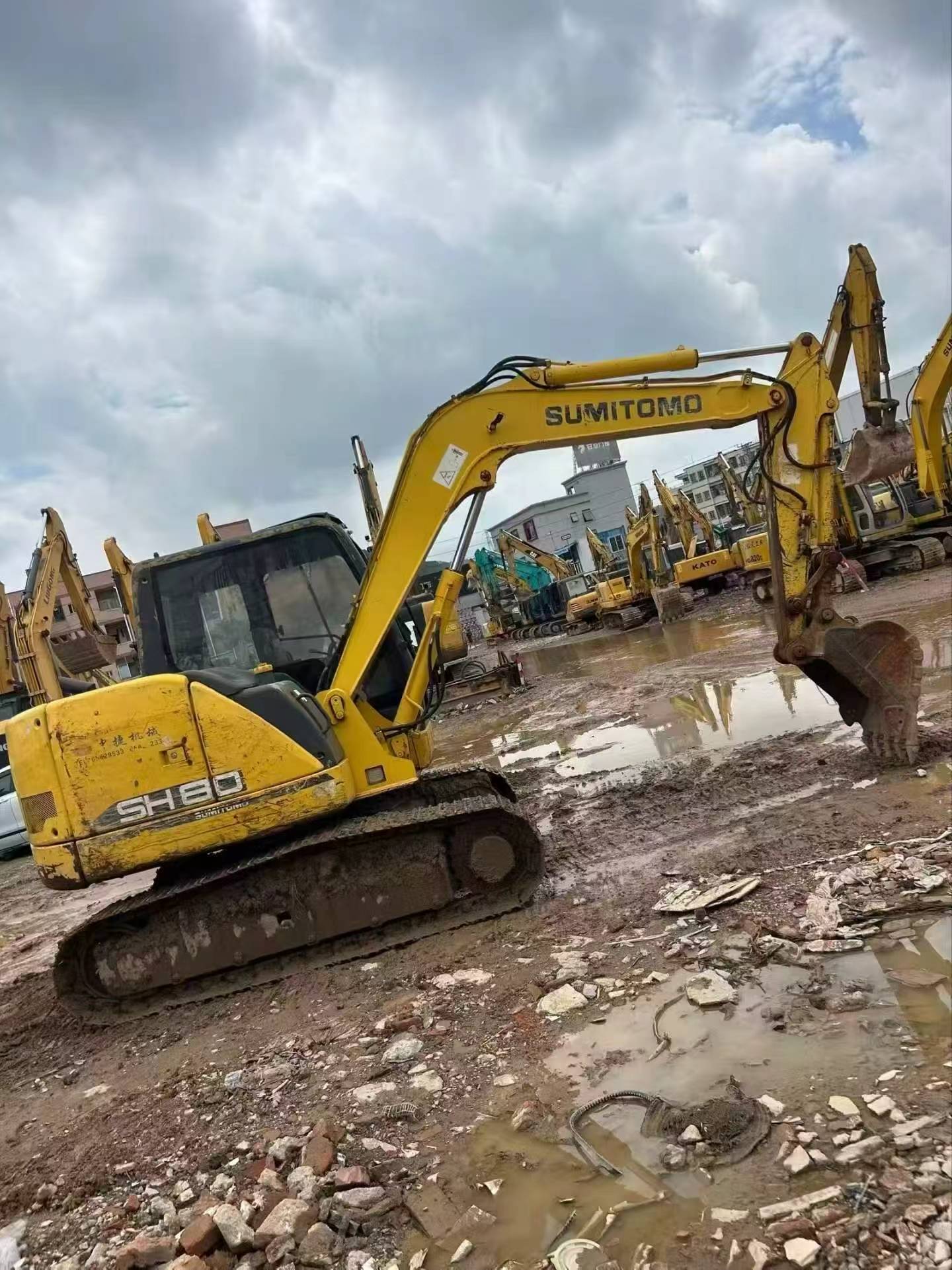 Buy Sumitomo SH80-6 Used Excavator / 2