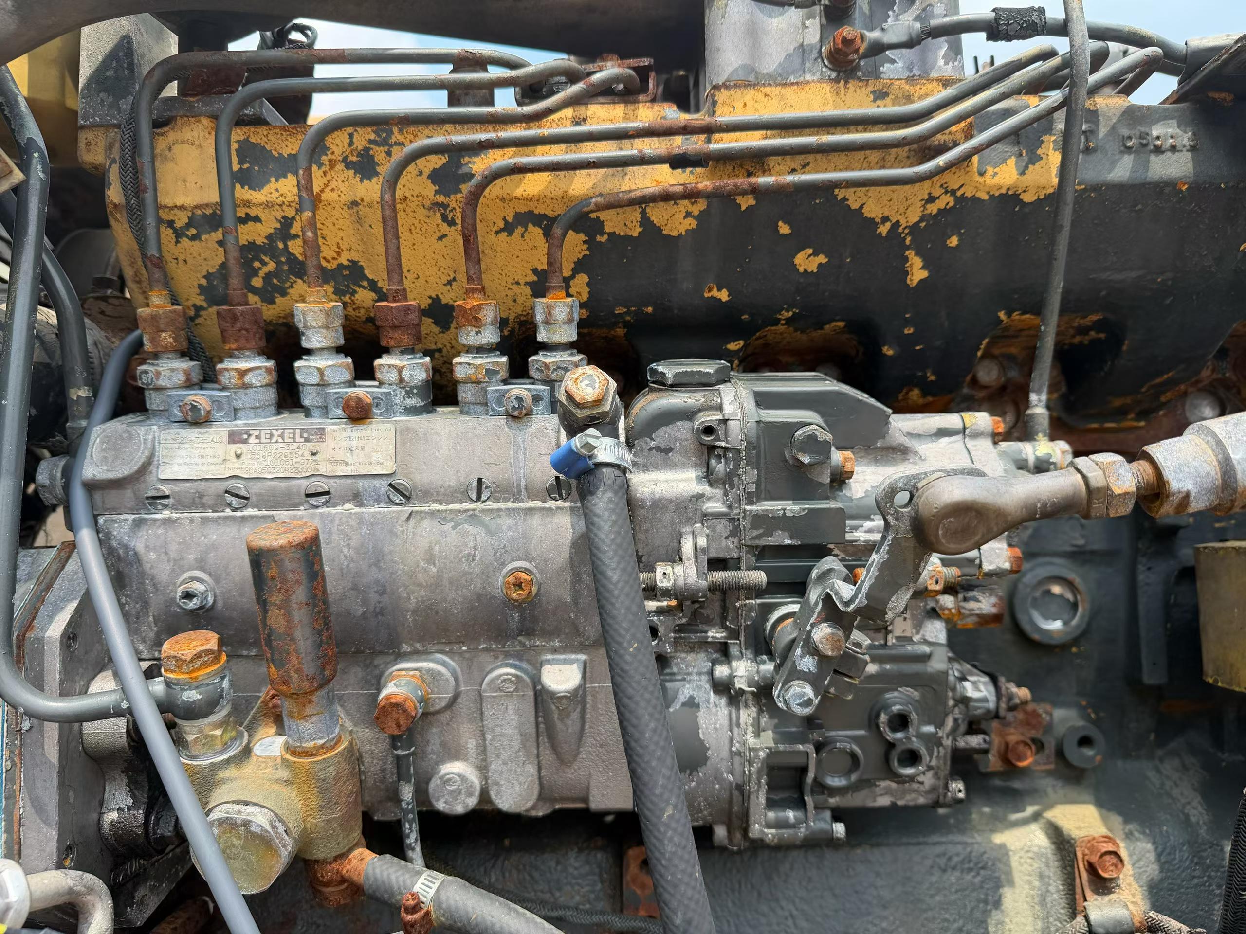 Buy Komatsu PC200-6 Used Excavator / 5