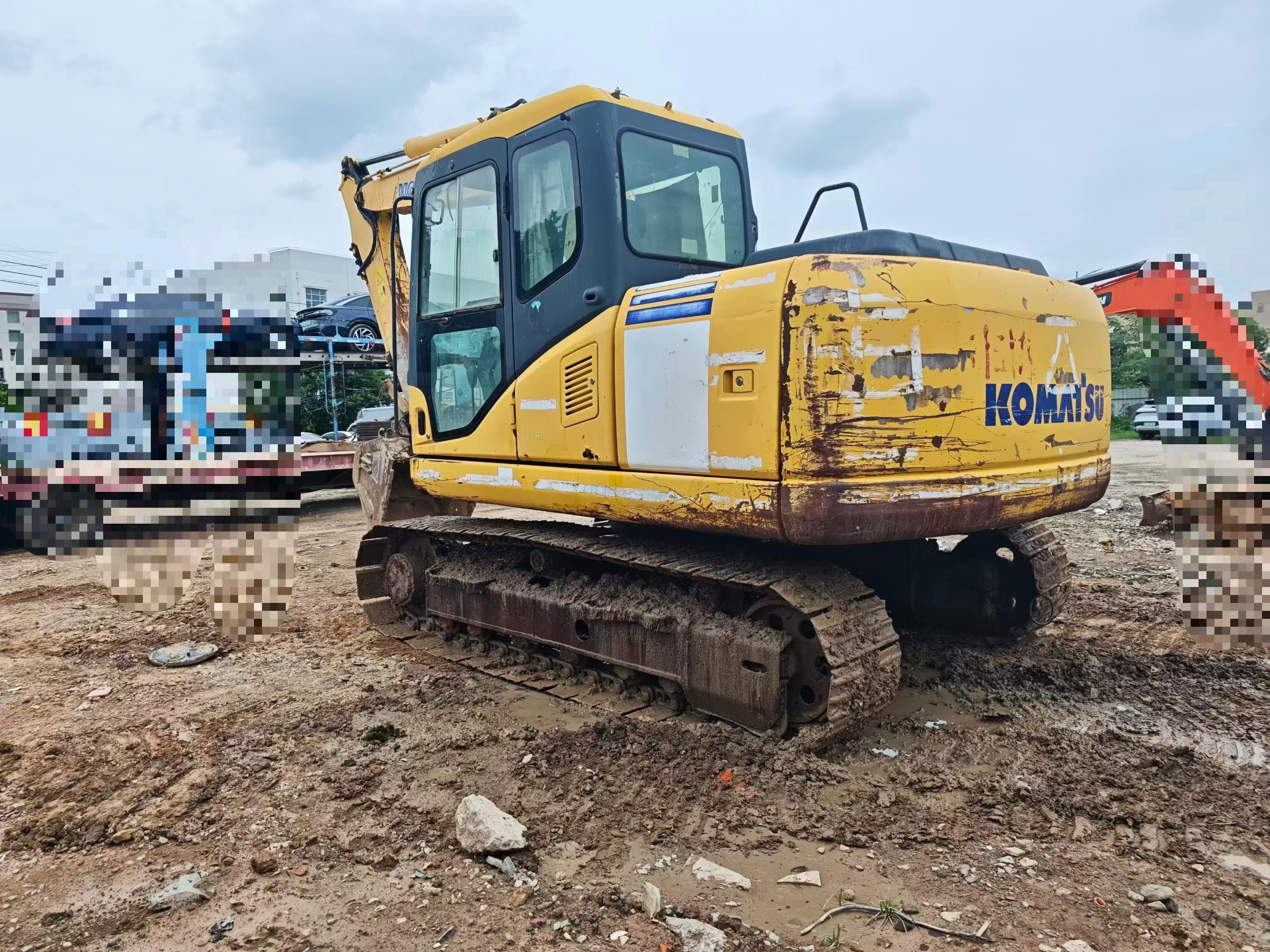 Buy Komatsu PC110-7 Used Excavator / 2 Buy Komatsu PC110-7 Used Excavator / 2