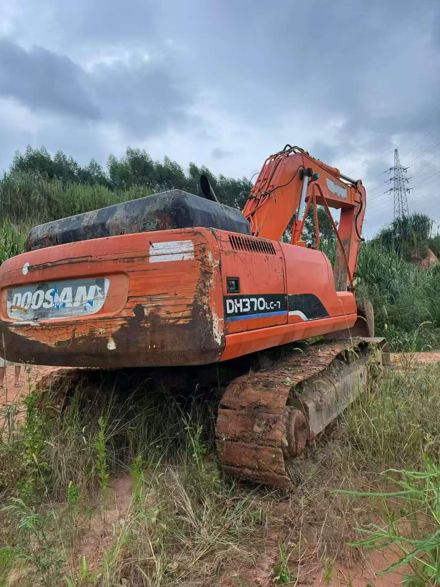 Buy Doosan DH300-7 Used Excavator / 2