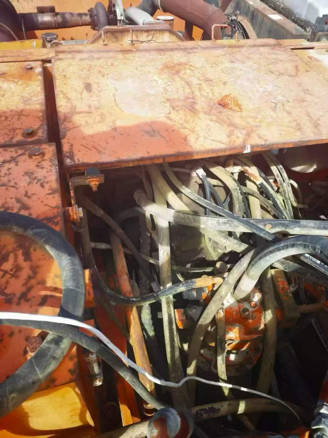 Buy Doosan DH220-7 Used Excavator / 4 Buy Doosan DH220-7 Used Excavator / 4