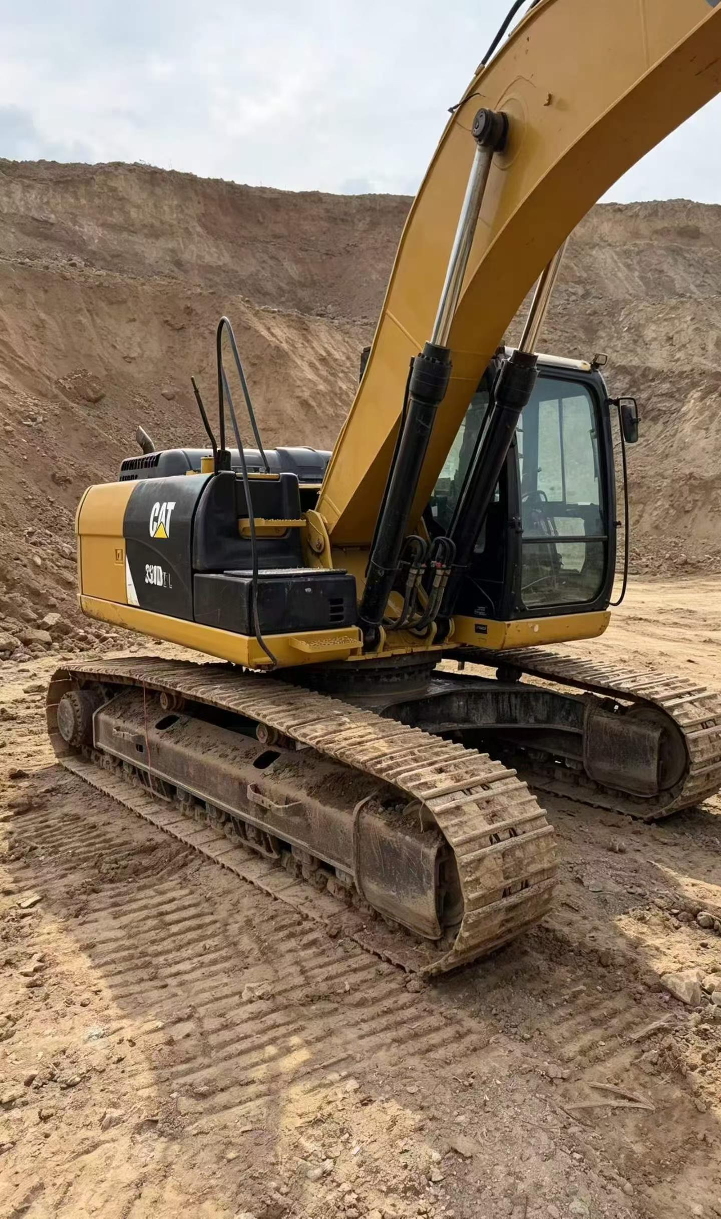 Buy Caterpillar 326DL Used Excavator / 3 Buy Caterpillar 326DL Used Excavator / 3