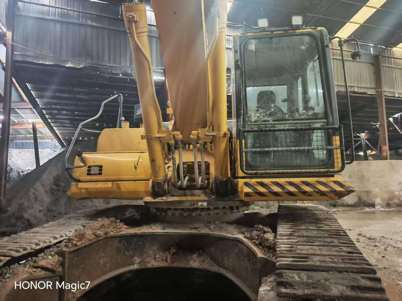 Buy Komatsu PC390LC-8M0 Used Excavator / 9